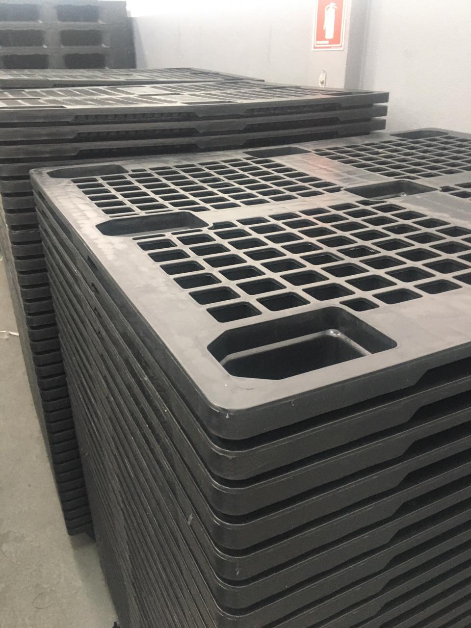 Pallet de Plástico Leve Vazado - Imagem 7