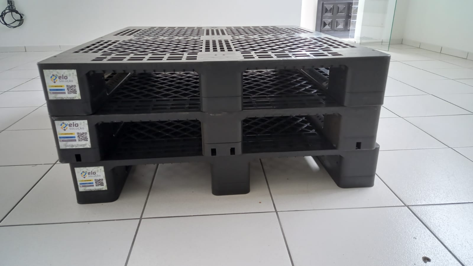 Pallet de Plástico Pesado 1,00x1,20 - Imagem 11