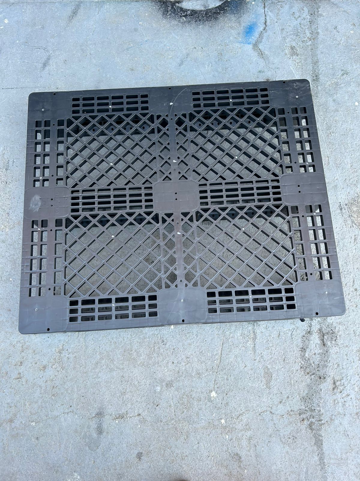 Pallet de Plástico Pesado 1,00x1,20 - Imagem 13