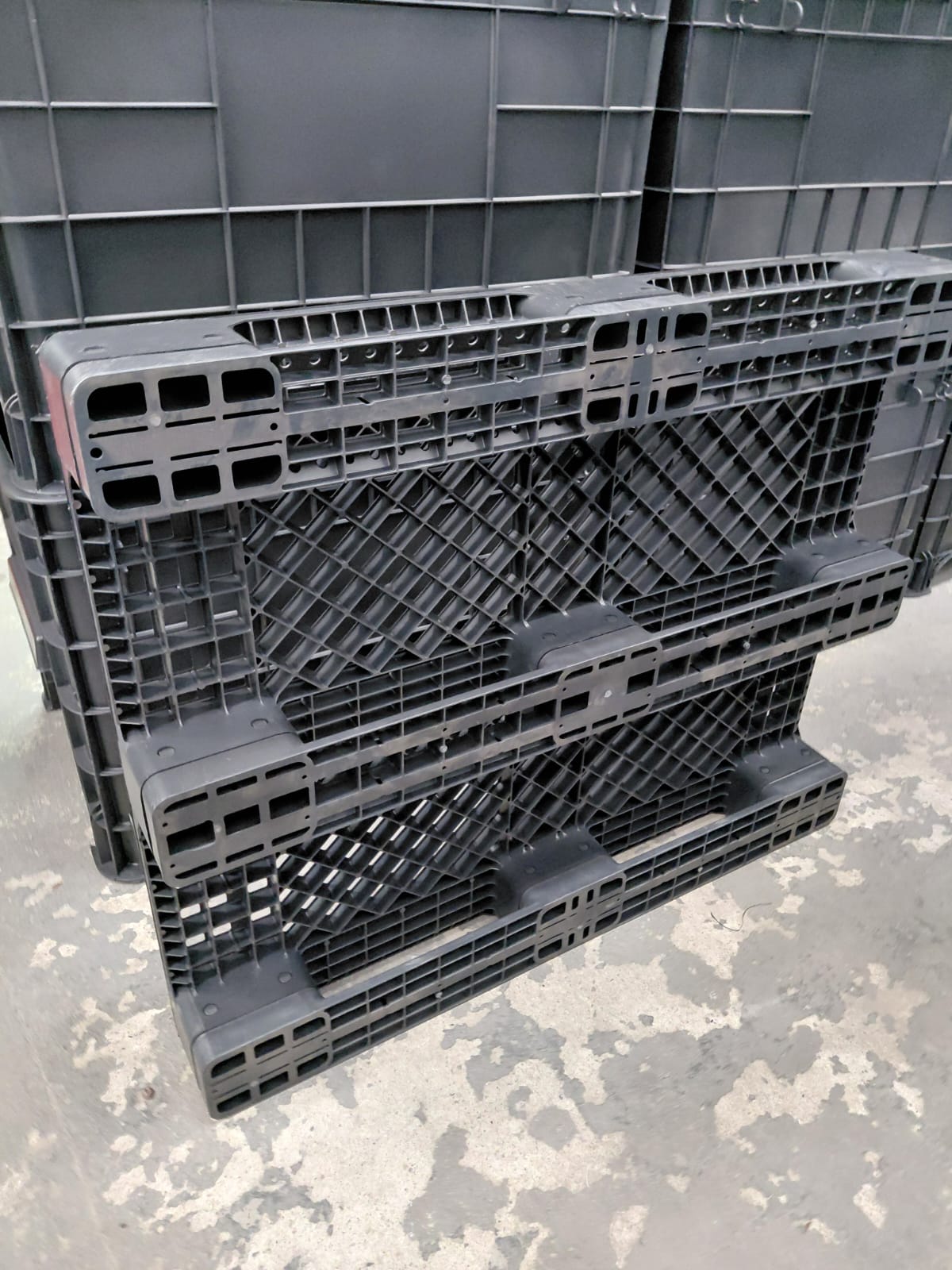 Pallet de Plástico Pesado 1,00x1,20 - Imagem 6